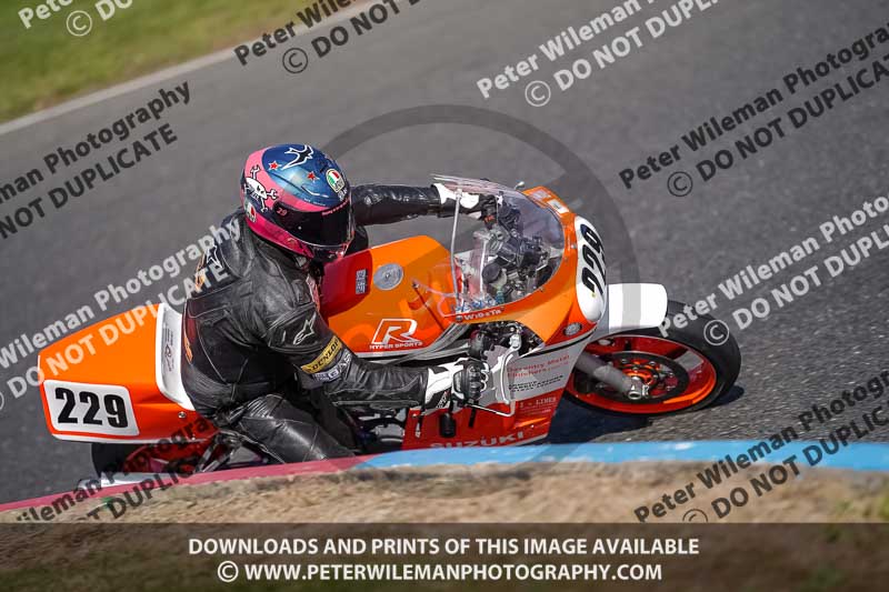 enduro digital images;event digital images;eventdigitalimages;mallory park;mallory park photographs;mallory park trackday;mallory park trackday photographs;no limits trackdays;peter wileman photography;racing digital images;trackday digital images;trackday photos
